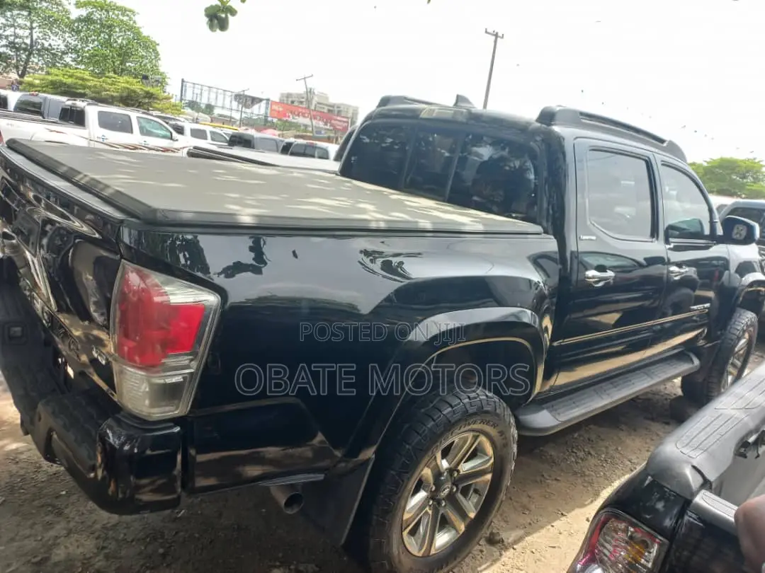 Toyota Tacoma Limited 2017 Black