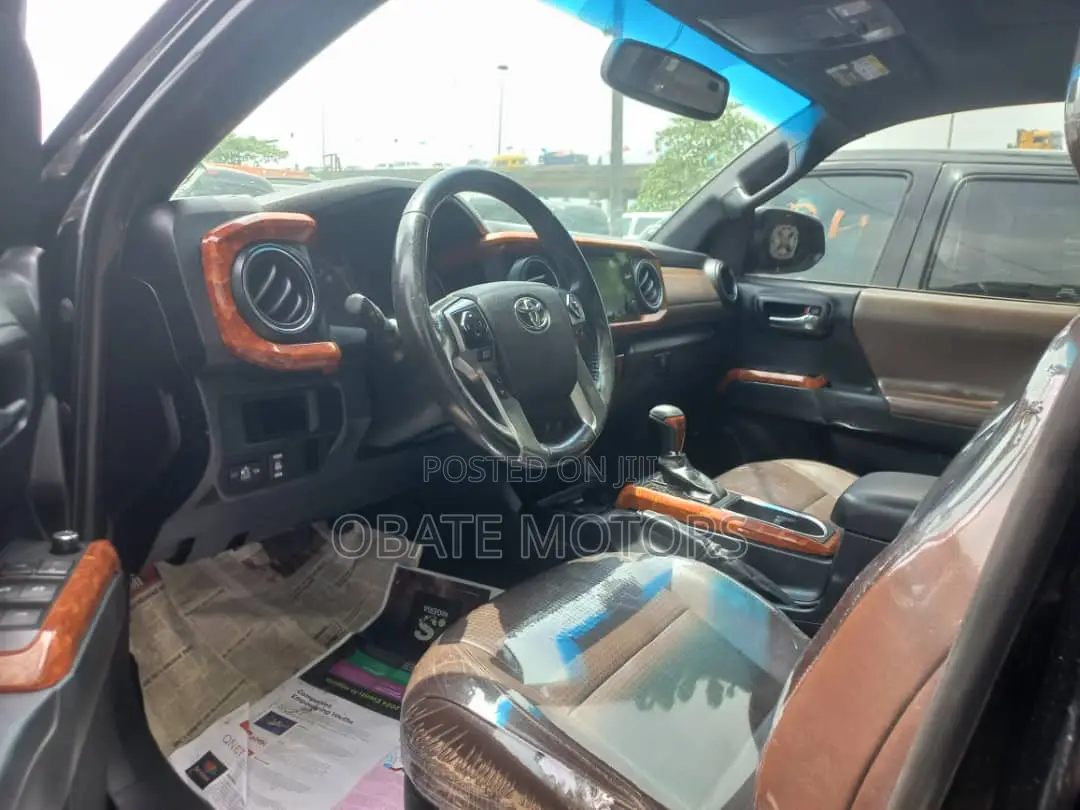Toyota Tacoma Limited 2017 Black