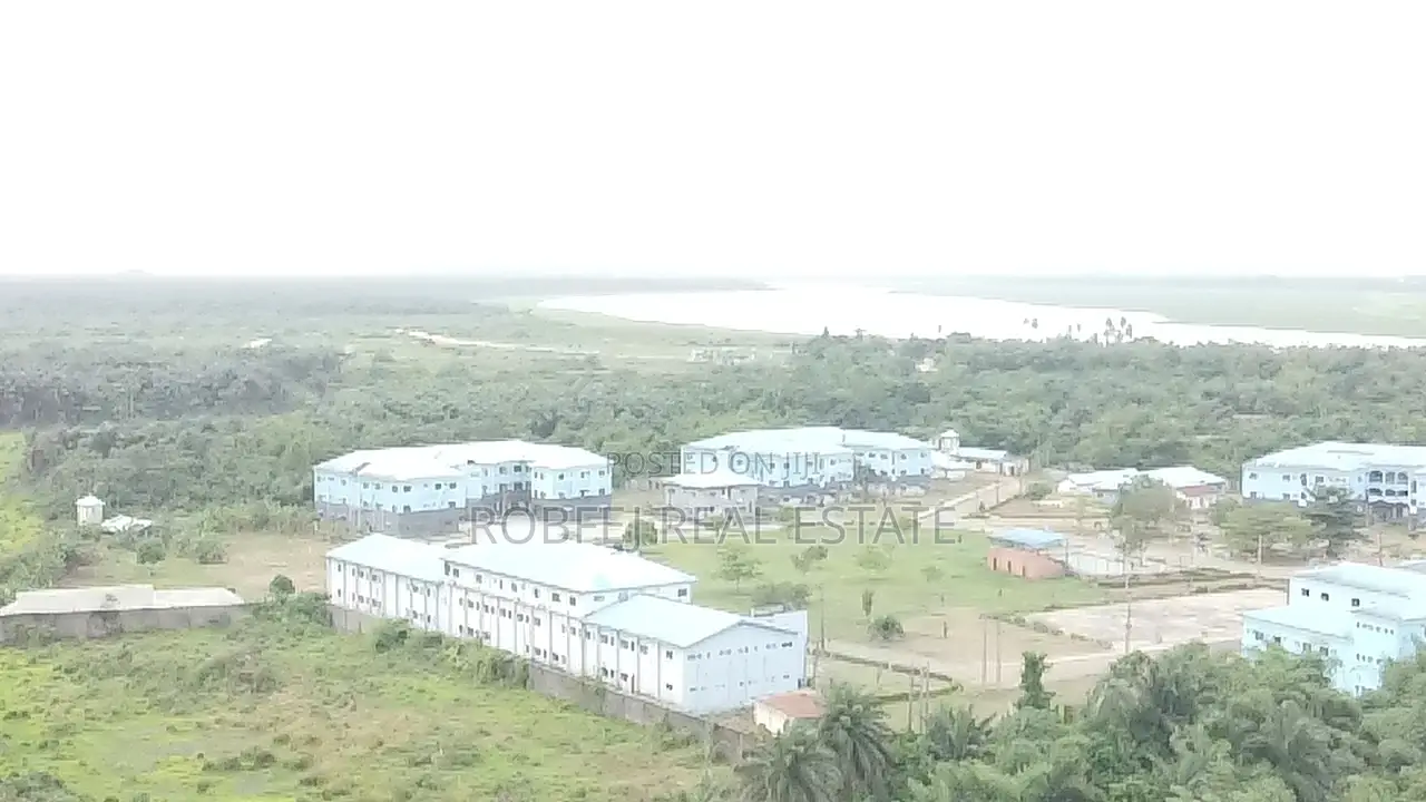 Tap Into This Commercial Plots for Your Own Paradise