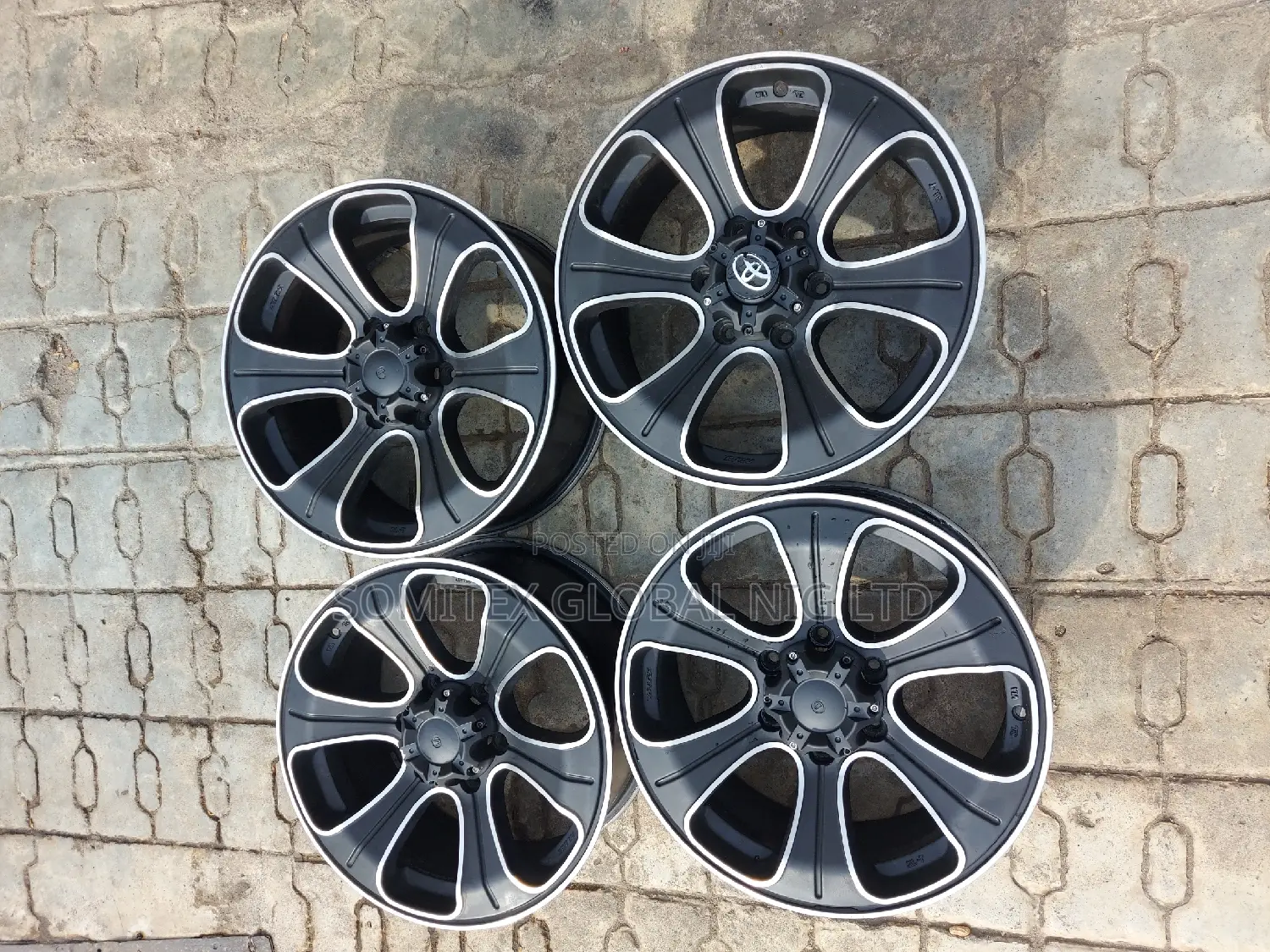 Toyota Prado Rim18.