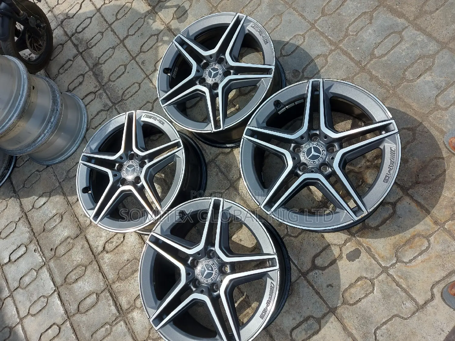 AMG Alloyed Rim Benz 18inch