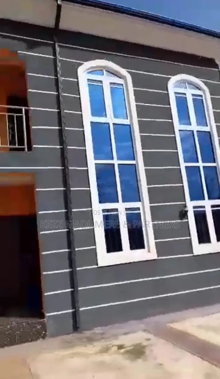 4bdrm Duplex in City Centre, Owerri, for sale