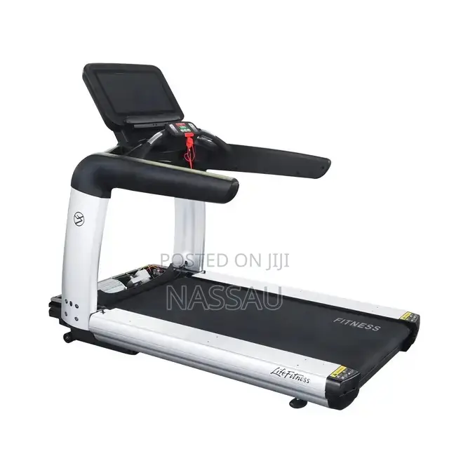 Nashua Mr-32 Commercial 7hp Treadmill