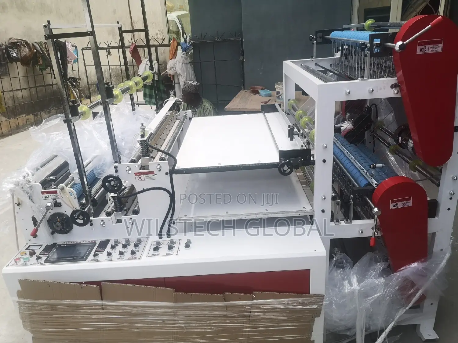 Automatic Nylon Cutting And Sealing Machine With Puncher