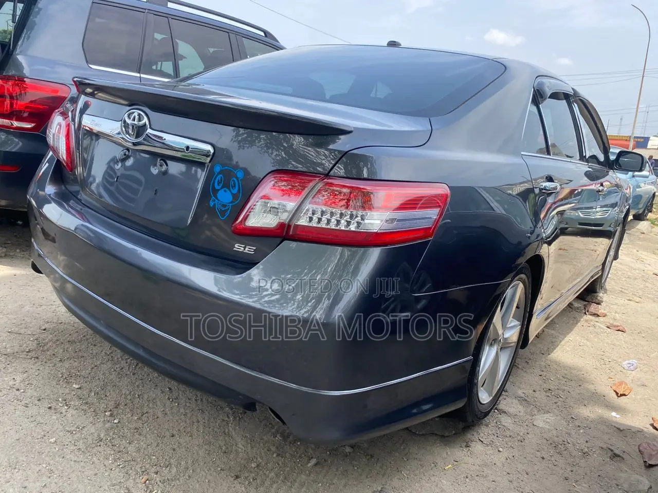 Toyota Camry SE 4dr Sedan (2.5L 4cyl 6A) 2011 Gray