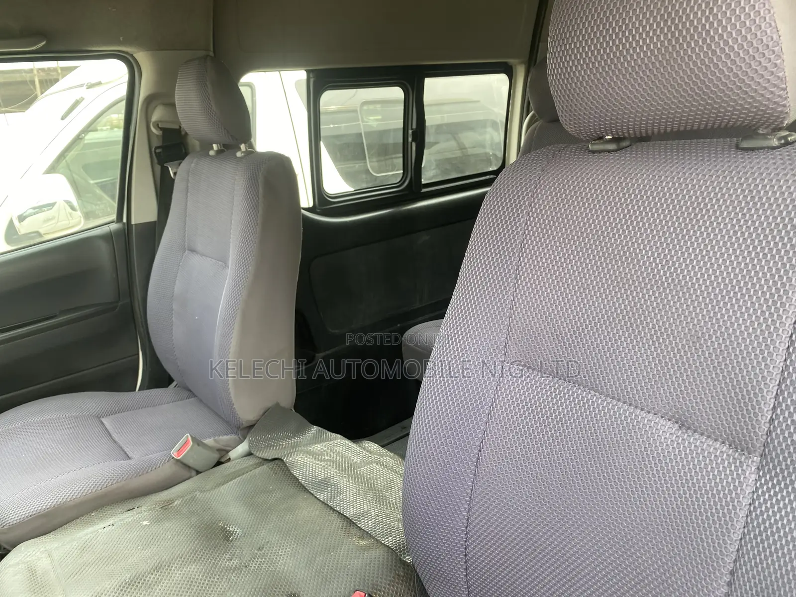 Toyota HiAce 2016 White