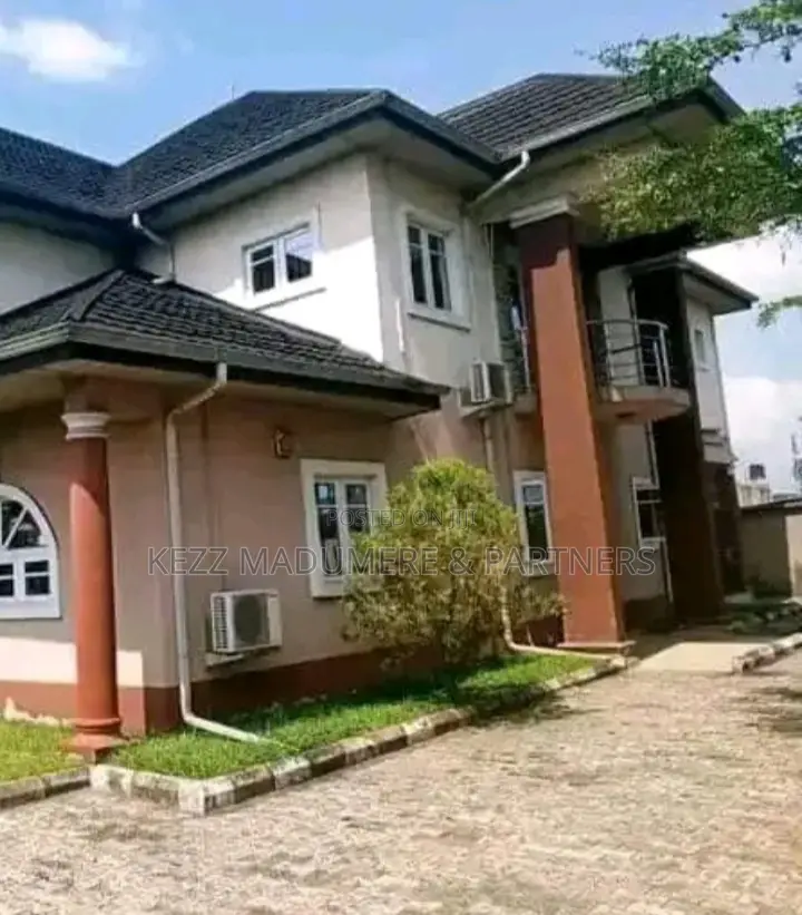 5bdrm Duplex in Ozuoba Gra, Port for sale