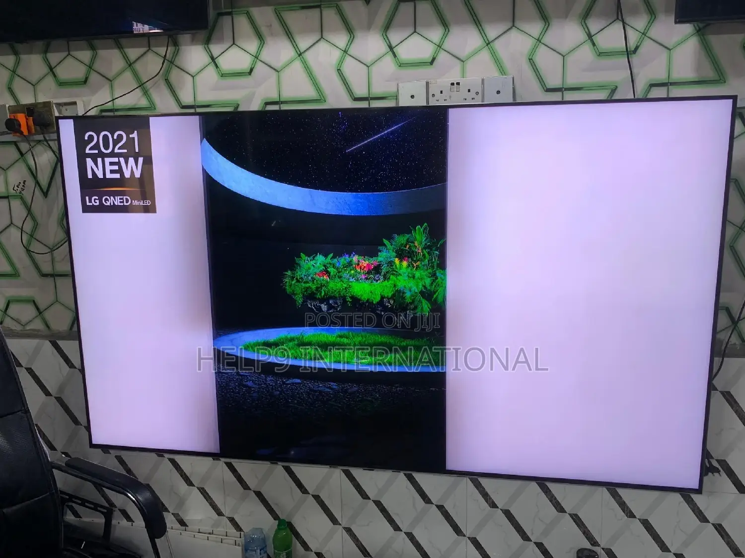 Premium 86" LG QNED Miniled Badass Smart TV Ra