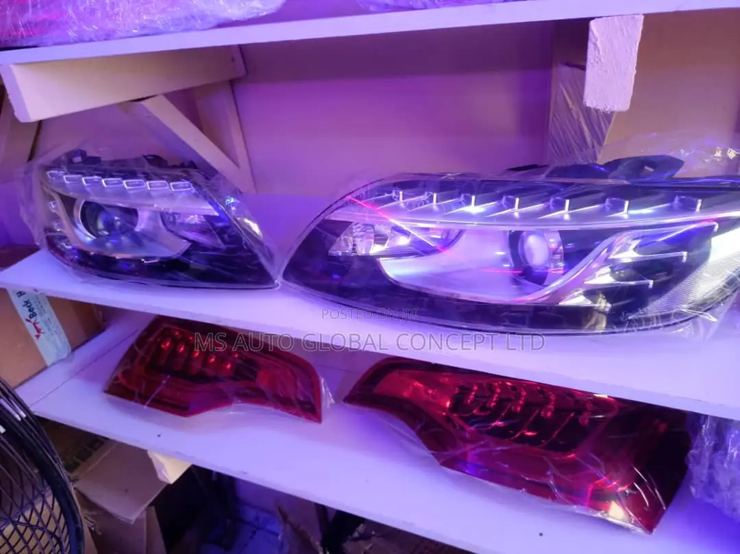 Audi Q7 Headlights and Taillights Available