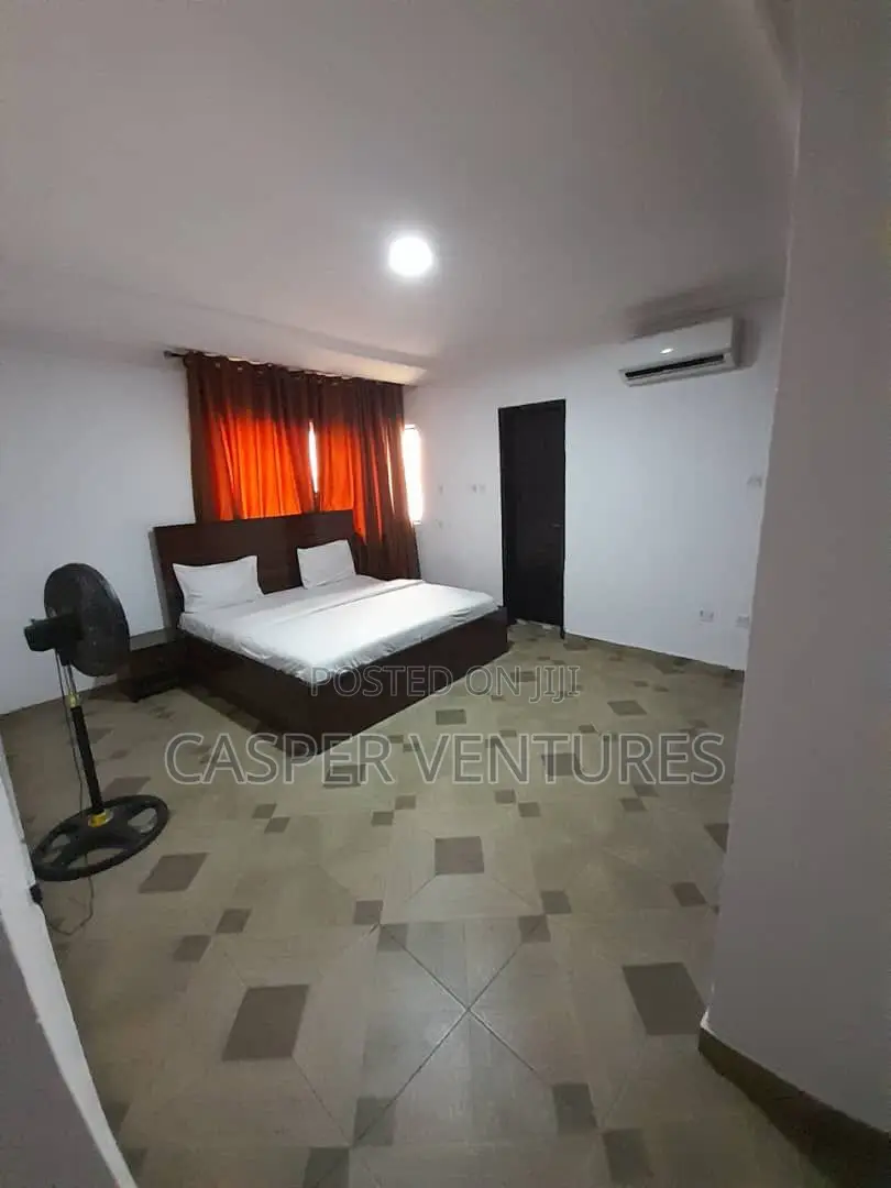 Furnished 3bdrm Apartment in Adeola, Victoria Island for rent