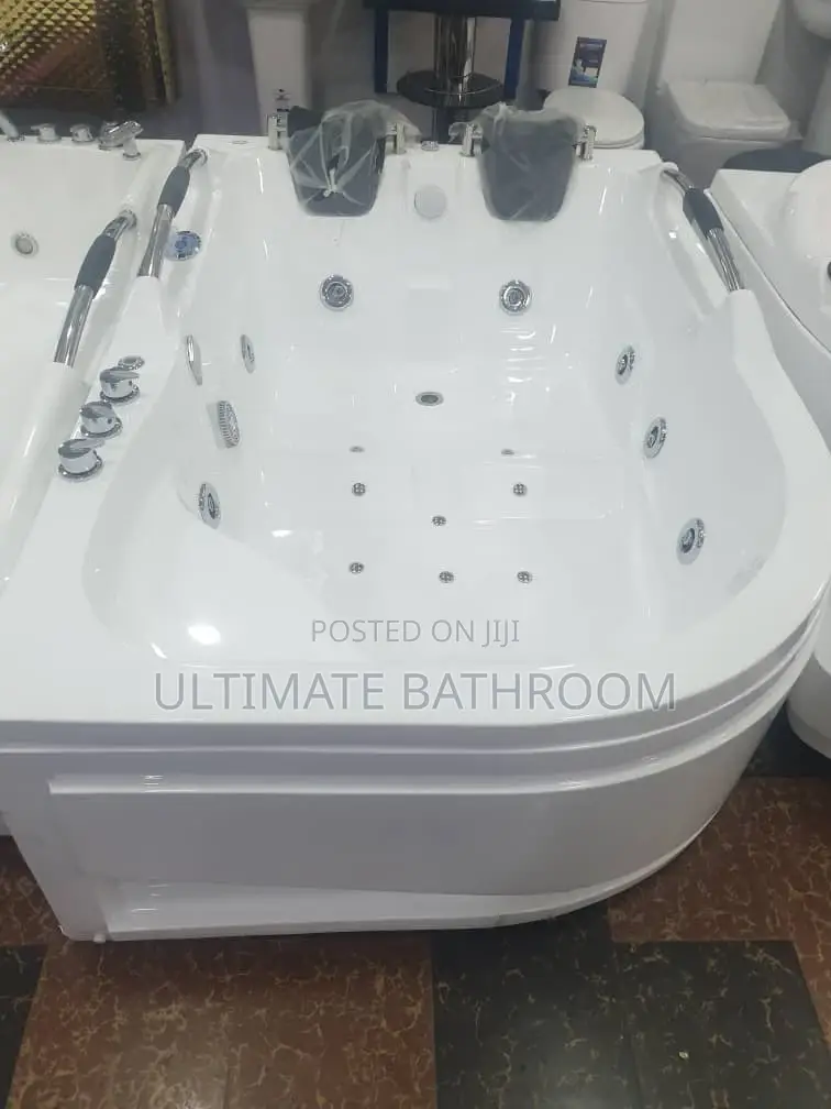 White Double Jacuzzi
