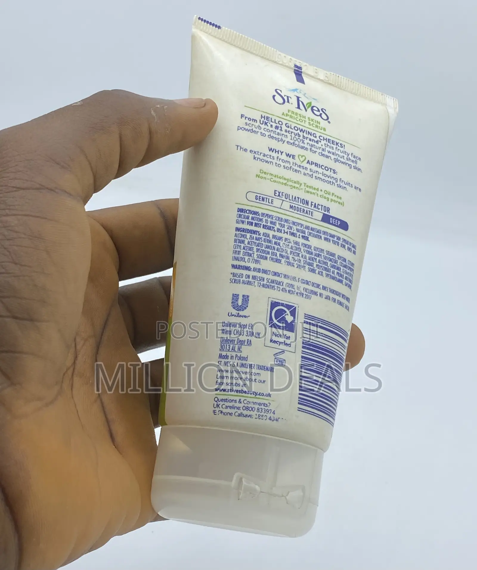 St. Ives Fresh Skin Apricot Scrub Tube