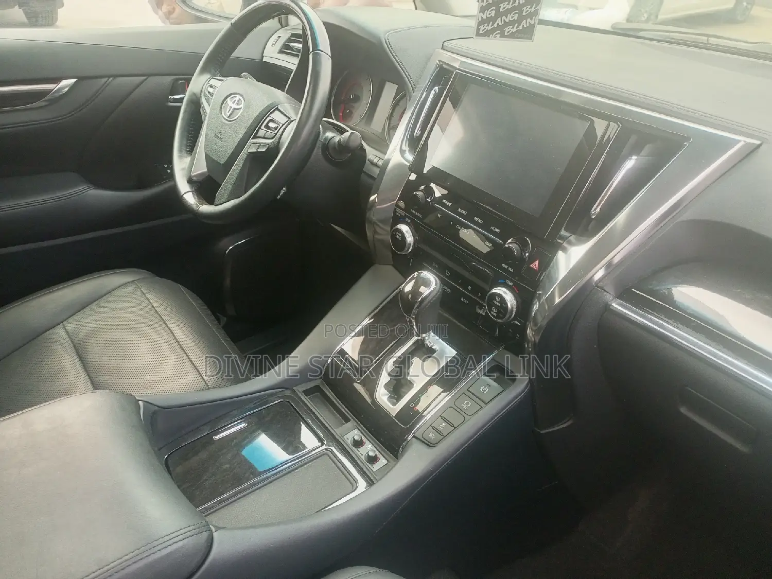 Toyota Alphard 2022 White