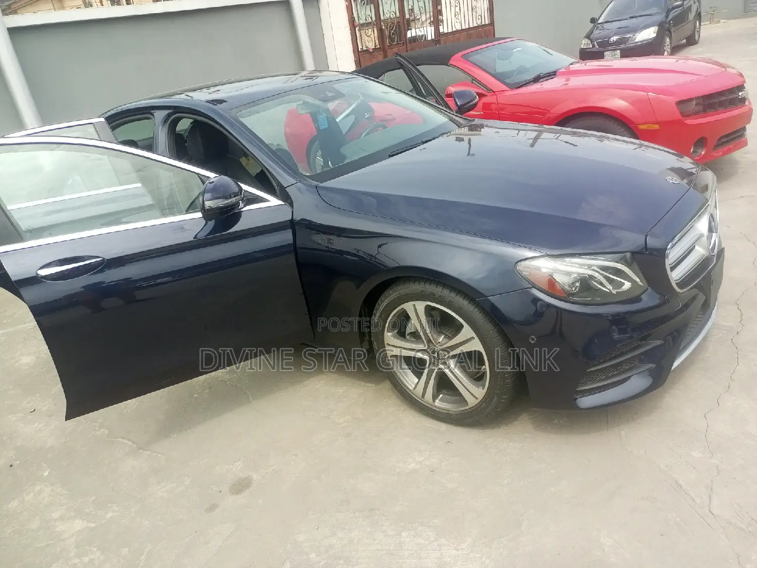 Mercedes-Benz C300 2017 Blue