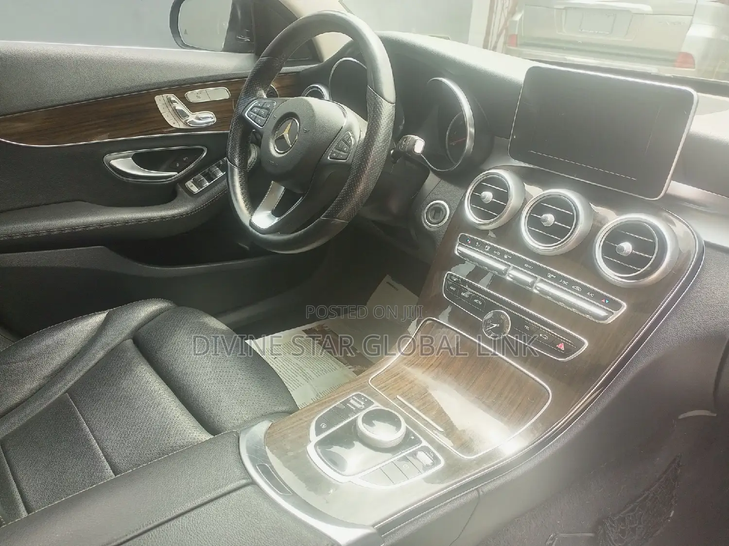 Mercedes-Benz C300 2017 Blue
