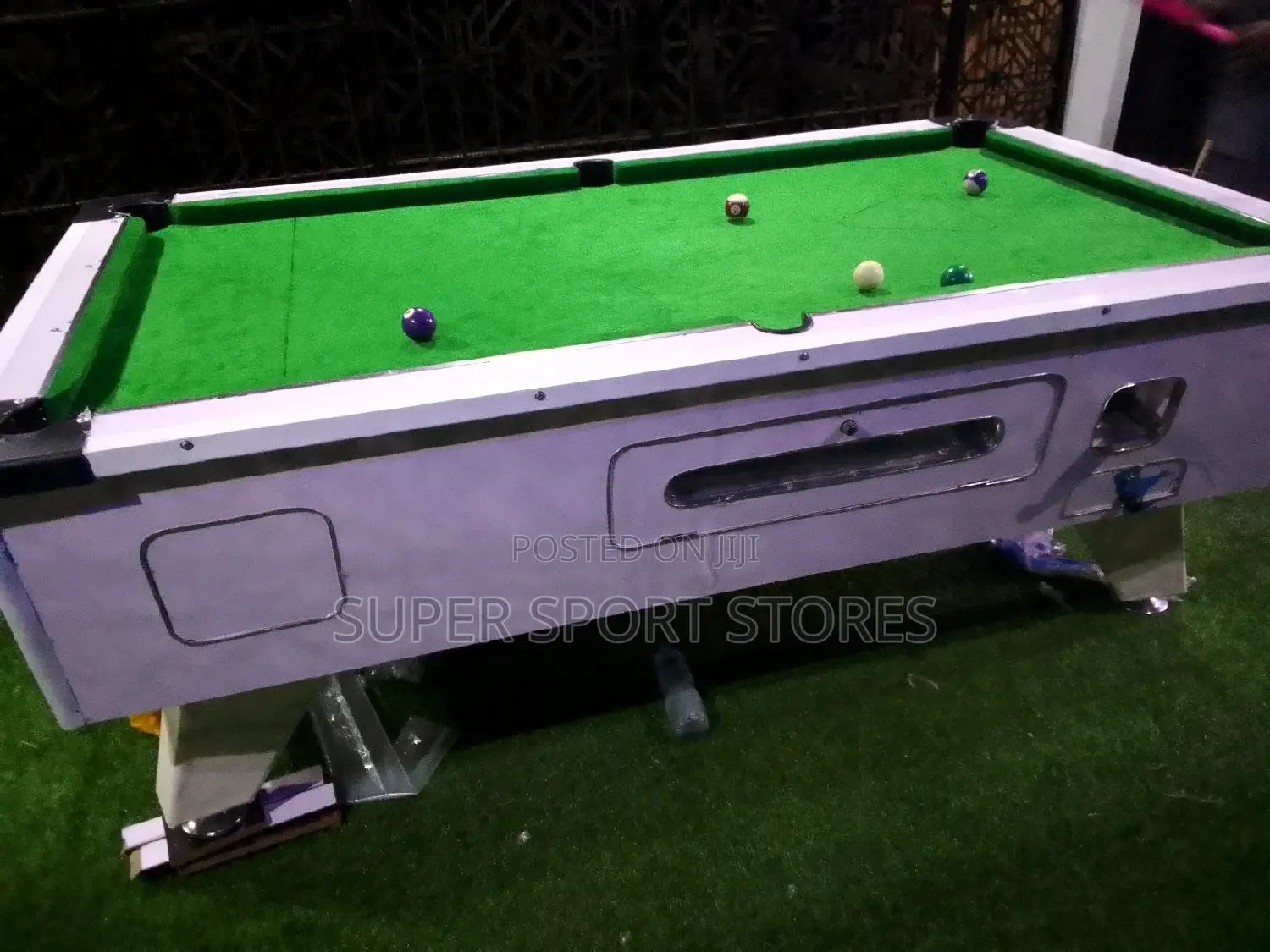 Classic Gloss Marble and Coin Snooker Board