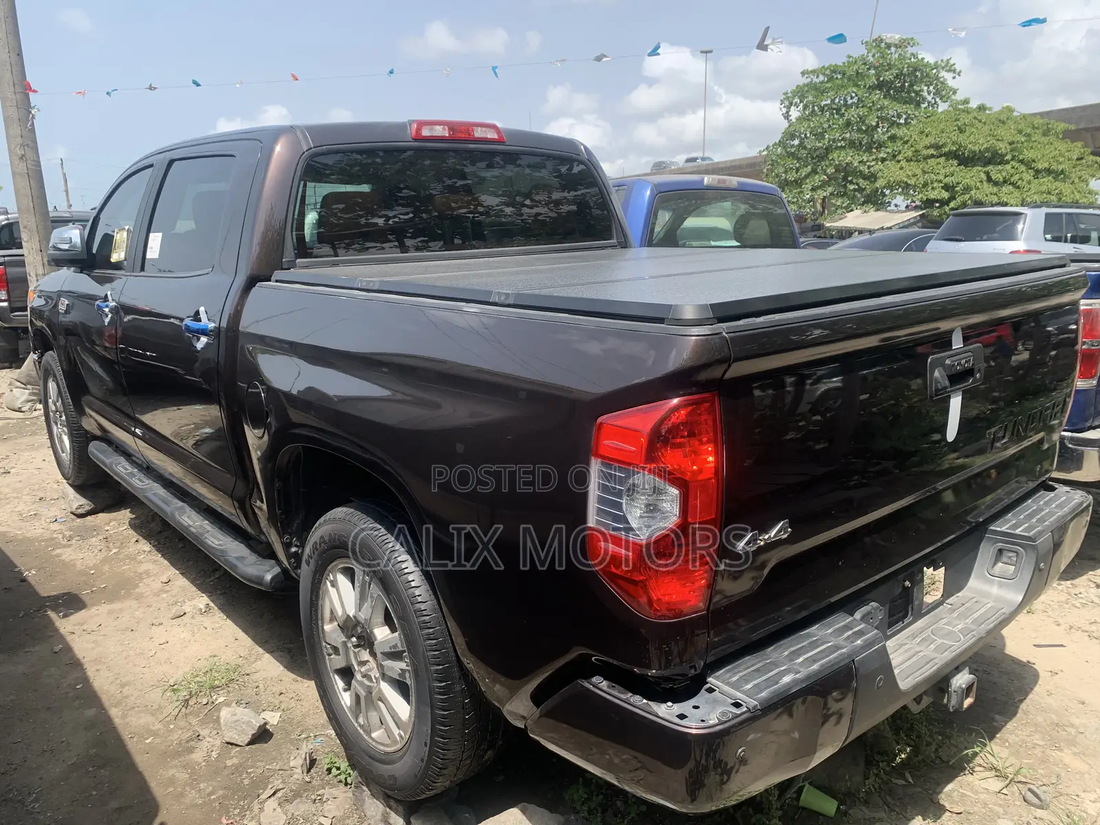Toyota Tundra 2018 Brown
