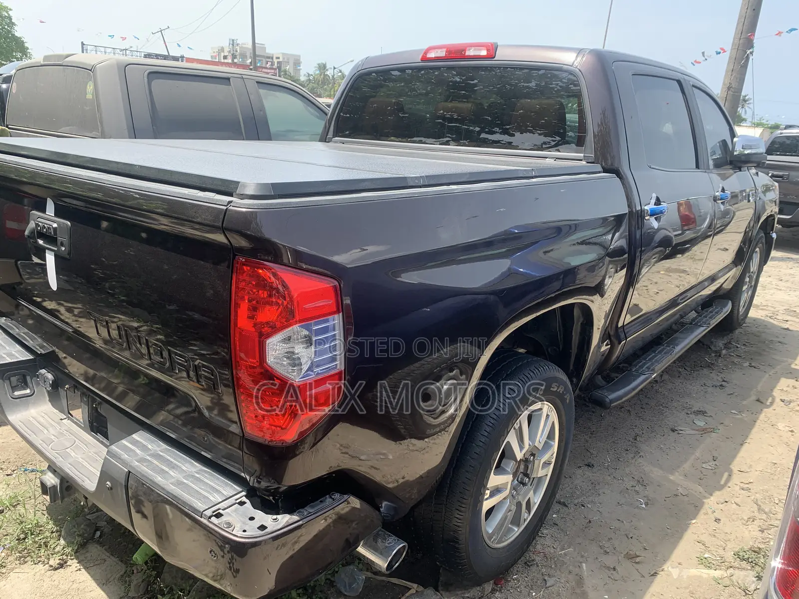 Toyota Tundra 2018 Brown