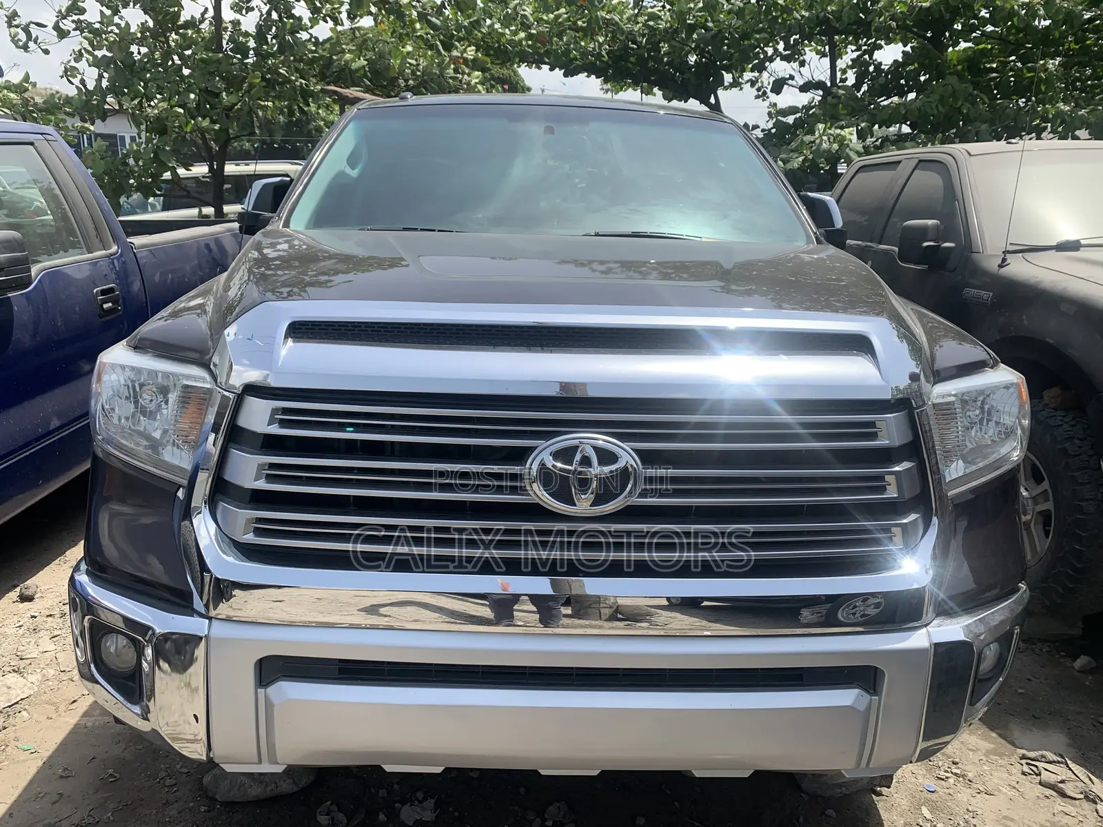 Toyota Tundra 2018 Brown