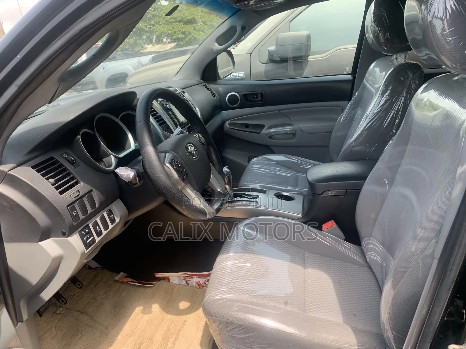 Toyota Tacoma 2014 Black