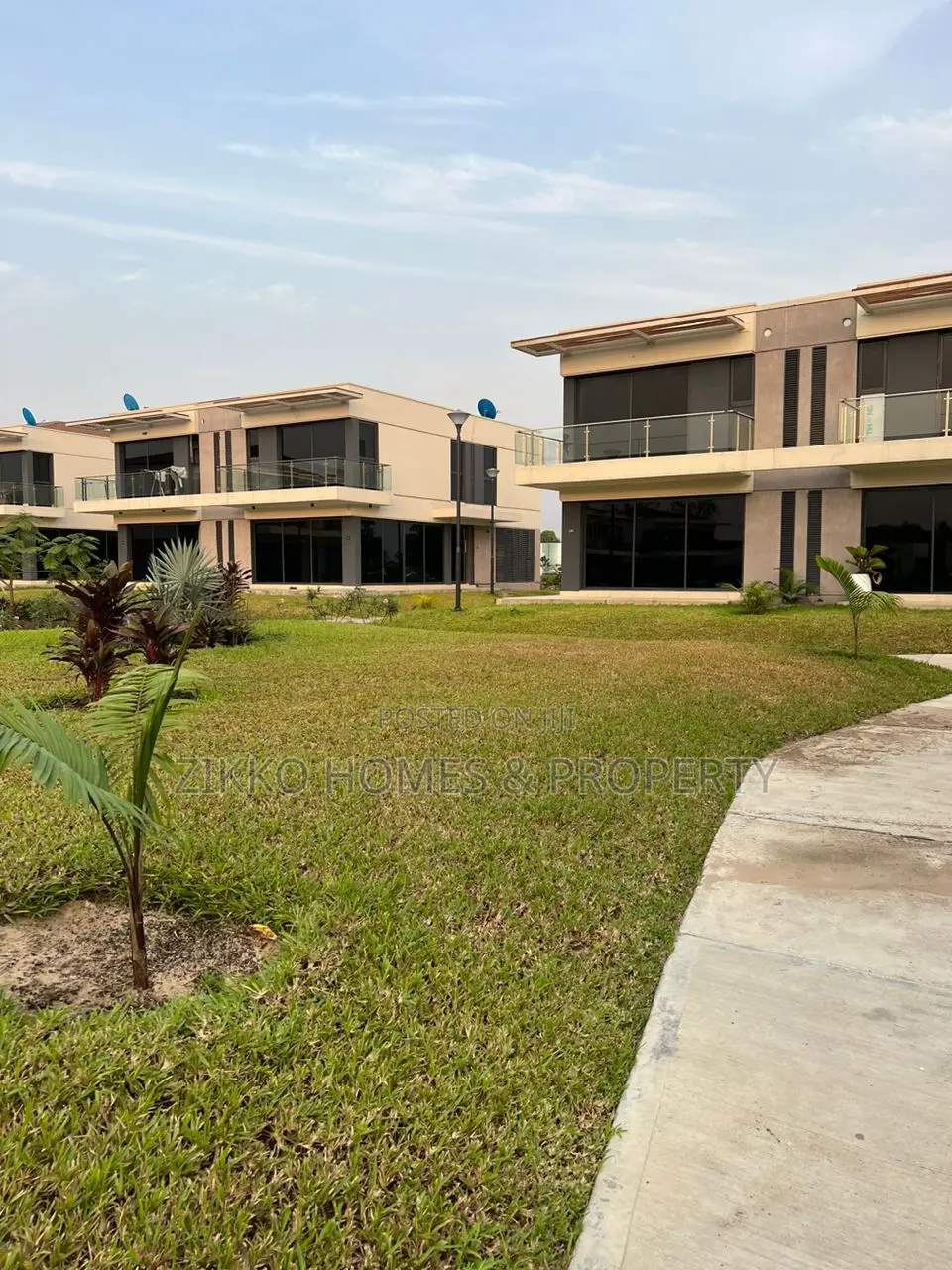 2bedroom Duplex for Short-Let at Golf