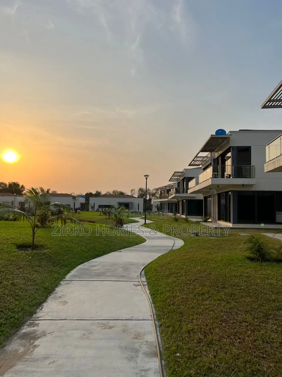2bedroom Duplex for Short-Let at Golf