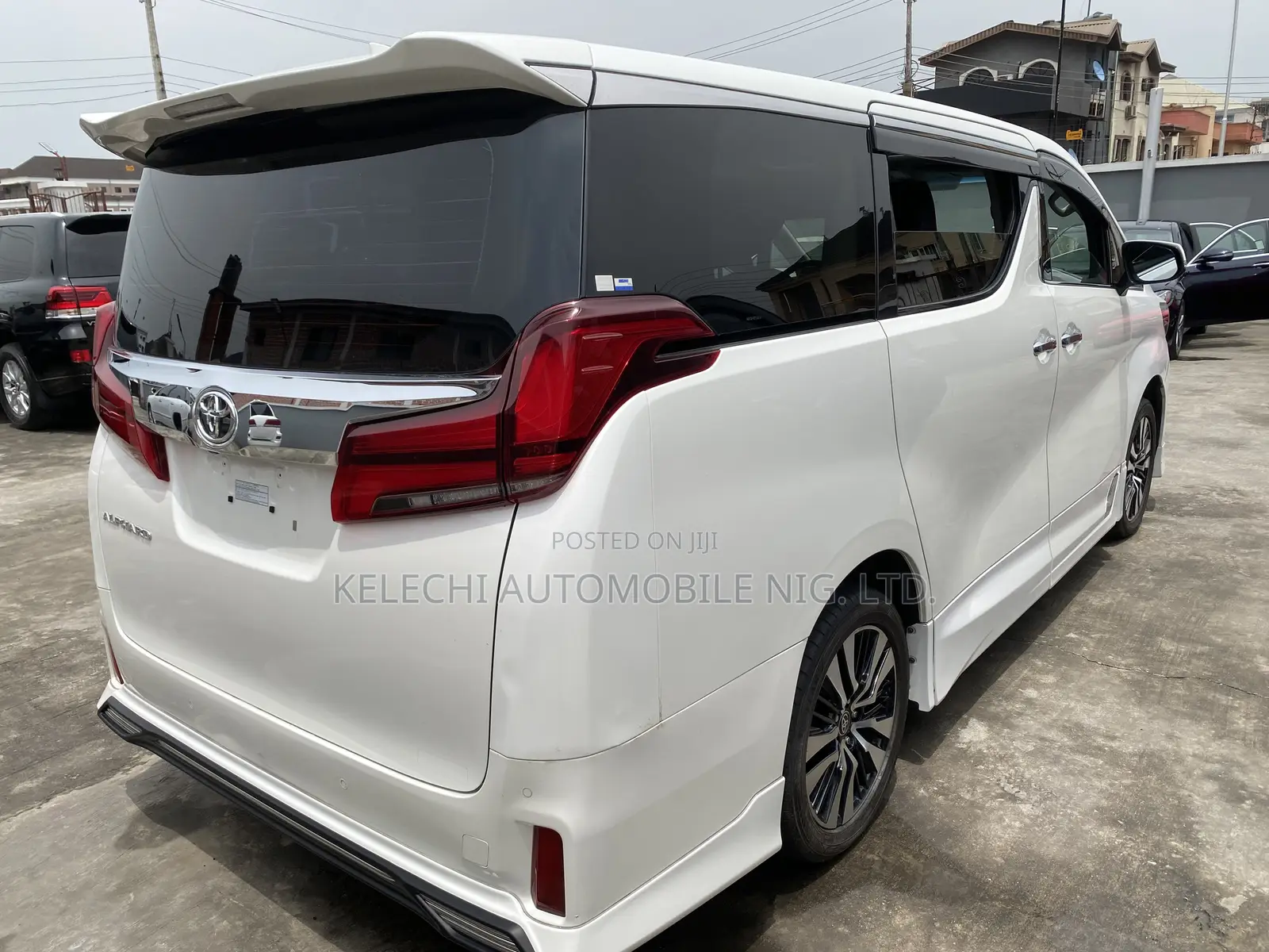 Toyota Alphard 2022 White