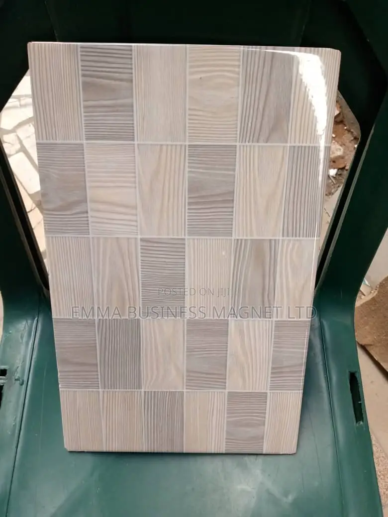 25x40 High Quality Golden Crown Wall Tiles.