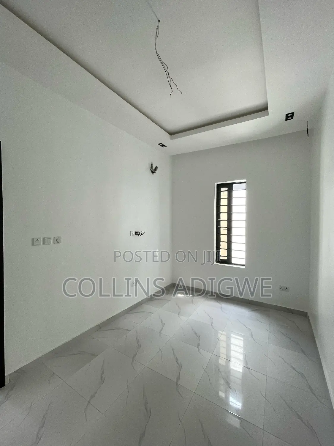4bdrm Duplex in Chevron for sale