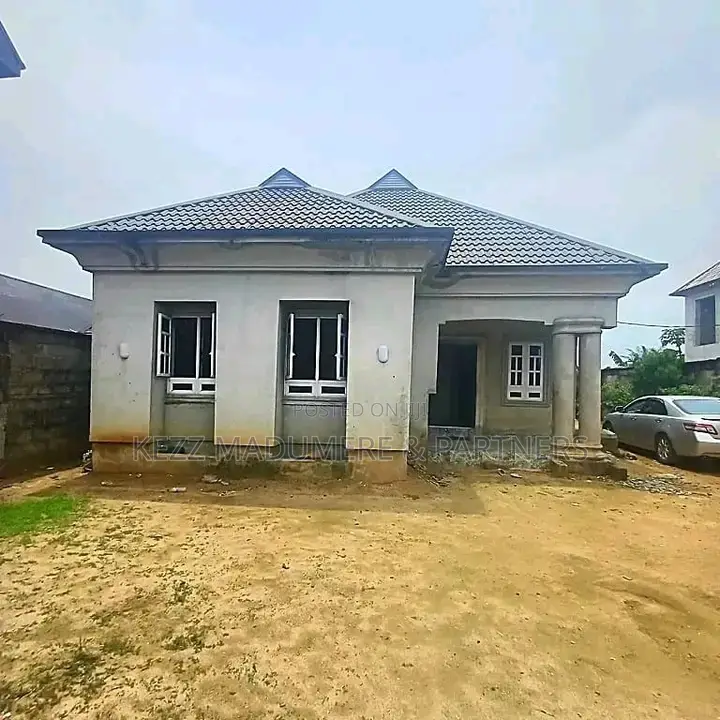 4bdrm Bungalow in Rumuekini , Port for sale