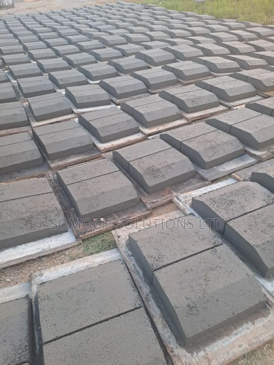 Julius Berger Kerbs Interlocks Concrete Blocks Building Mat