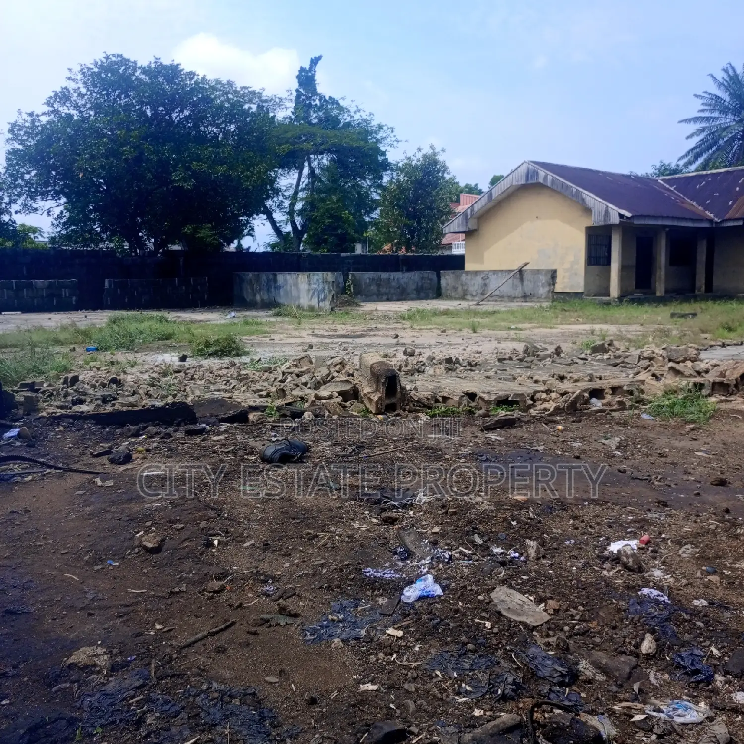 Commercial 2 Plots of Land for Sale on Major East West Road