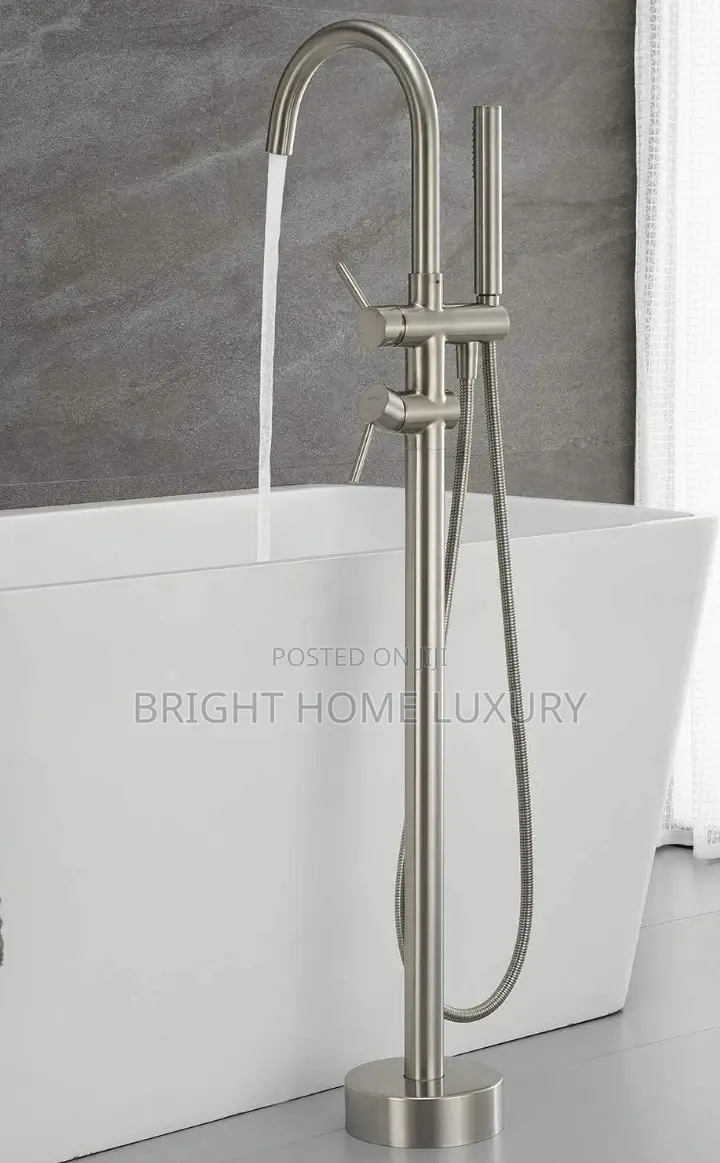 Chrome Anti-Rust Bathroom Free Standing Bathtub Tap