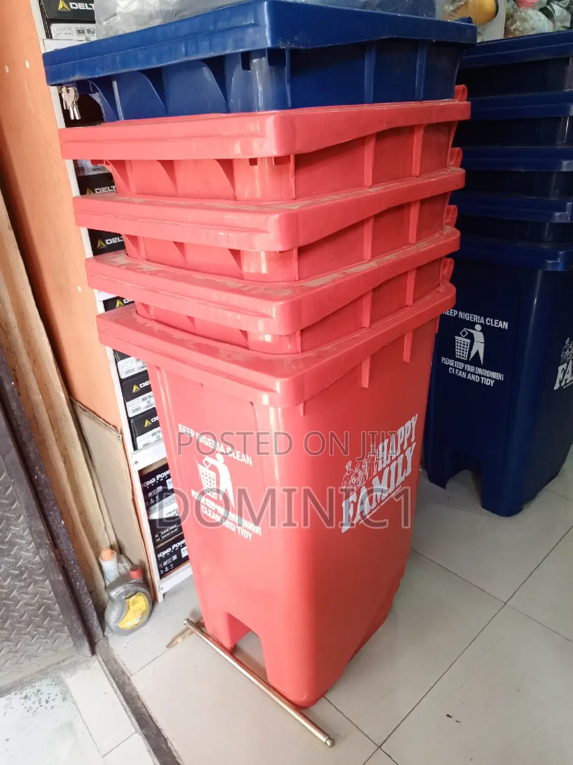 Wastebin Clean and Tidy White Tires