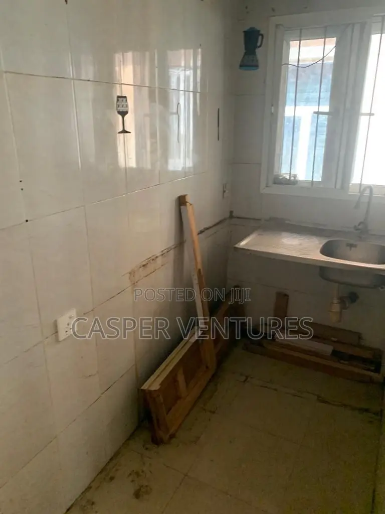 2bdrm Apartment in Femi, Lekki Phase 2 for rent