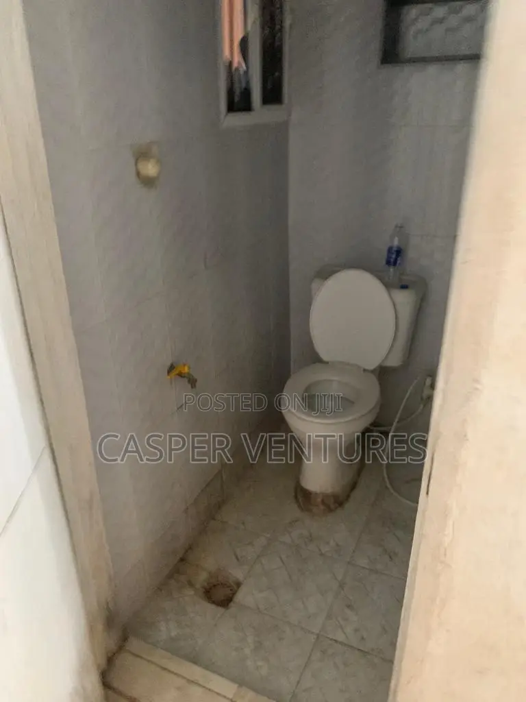 2bdrm Apartment in Femi, Lekki Phase 2 for rent