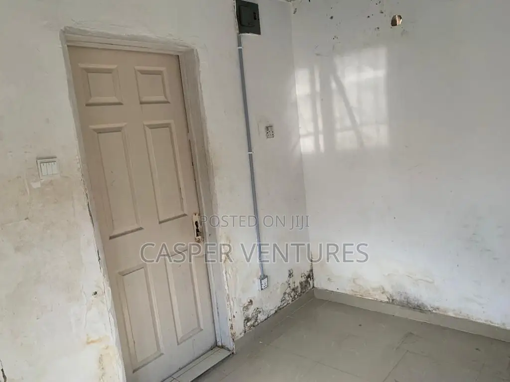 2bdrm Apartment in Femi, Lekki Phase 2 for rent