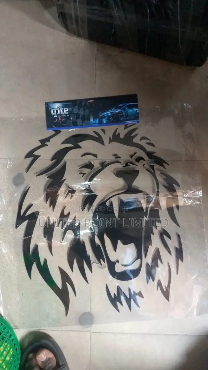 Lion Head Car Sticker Roar Black