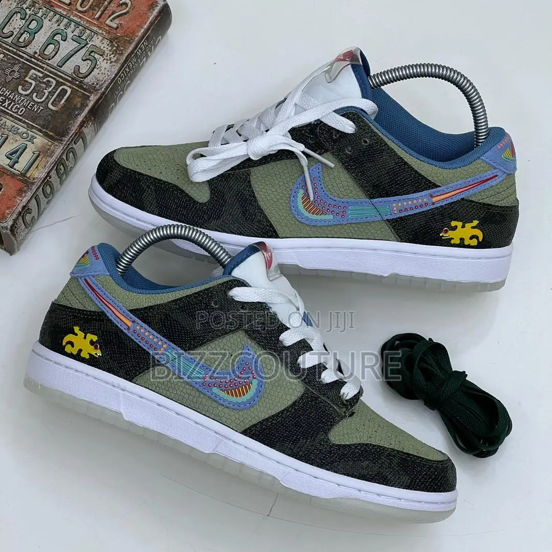 Original NIKE SB DUNK Low Sneakers Available in Store