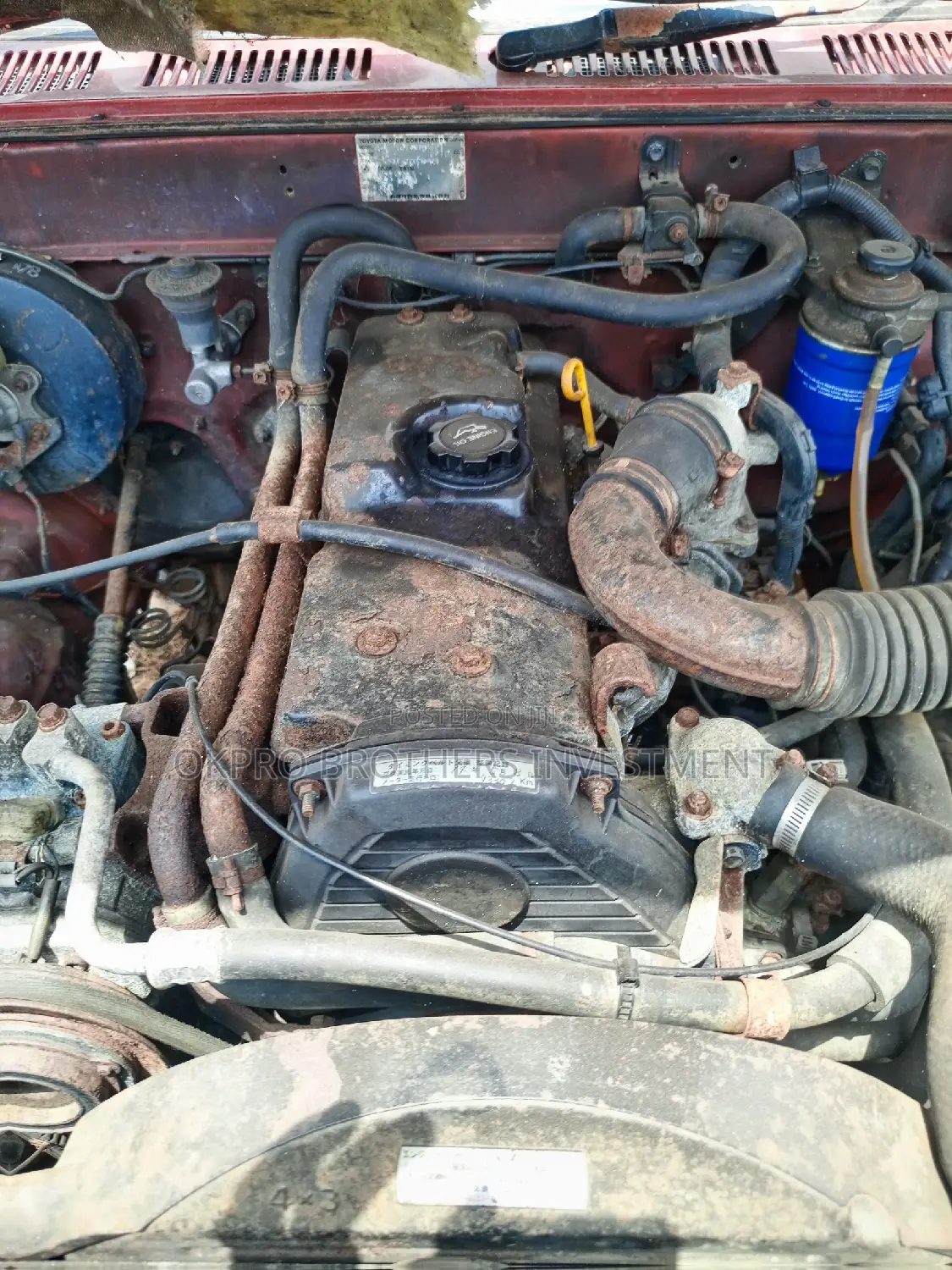 Toyota Hilux 1992 Red