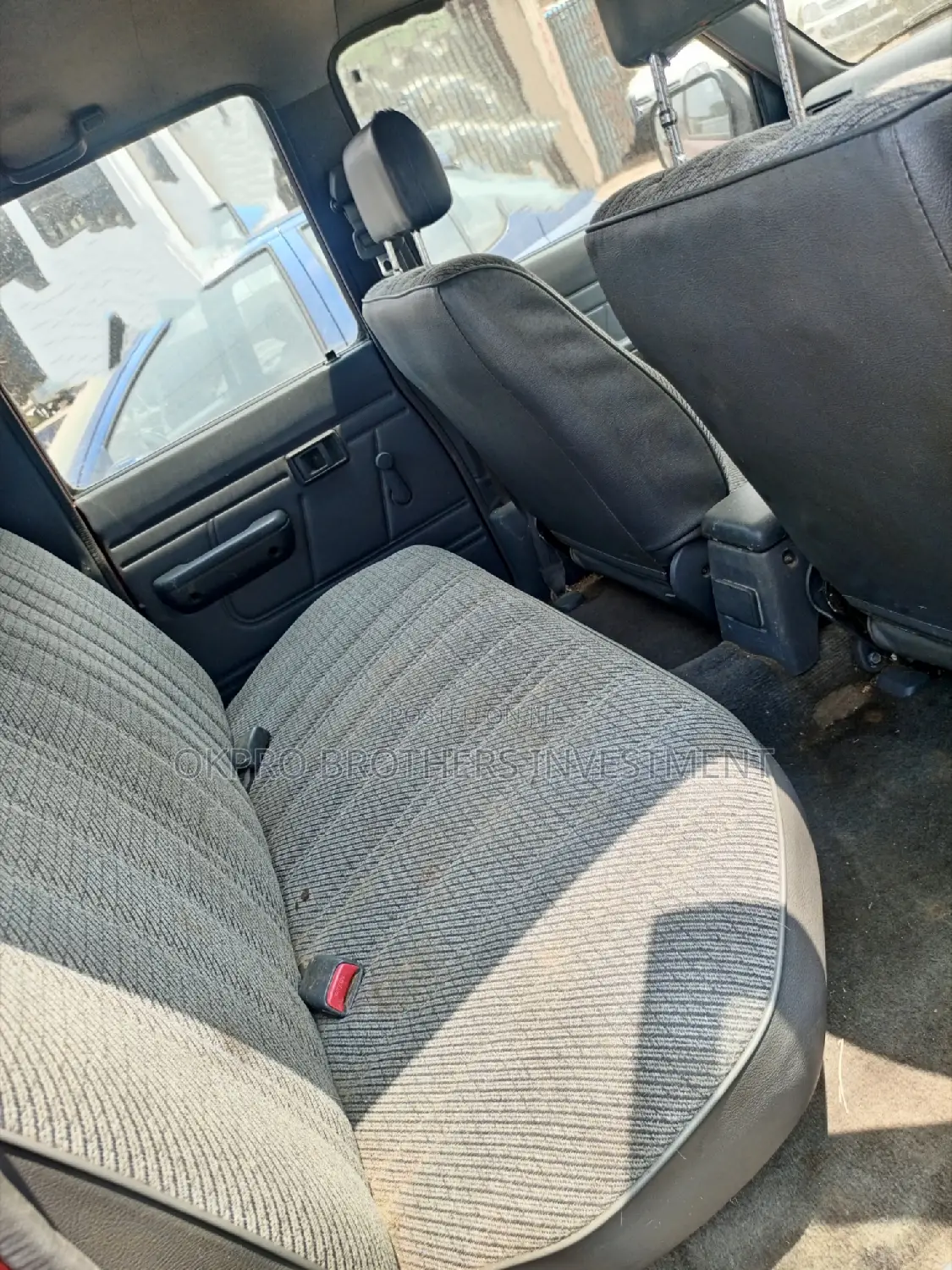 Toyota Hilux 1992 Red