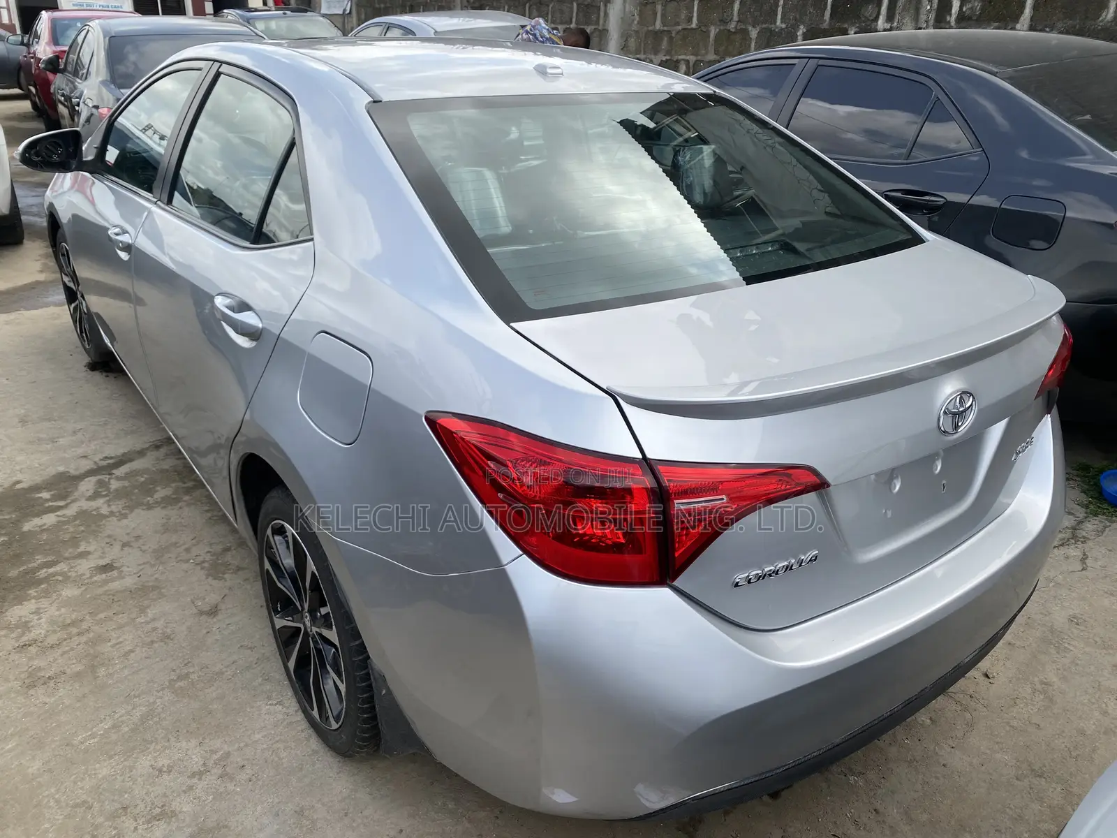Toyota Corolla XSE (1.8L 4cyl 2A) 2018 Silver