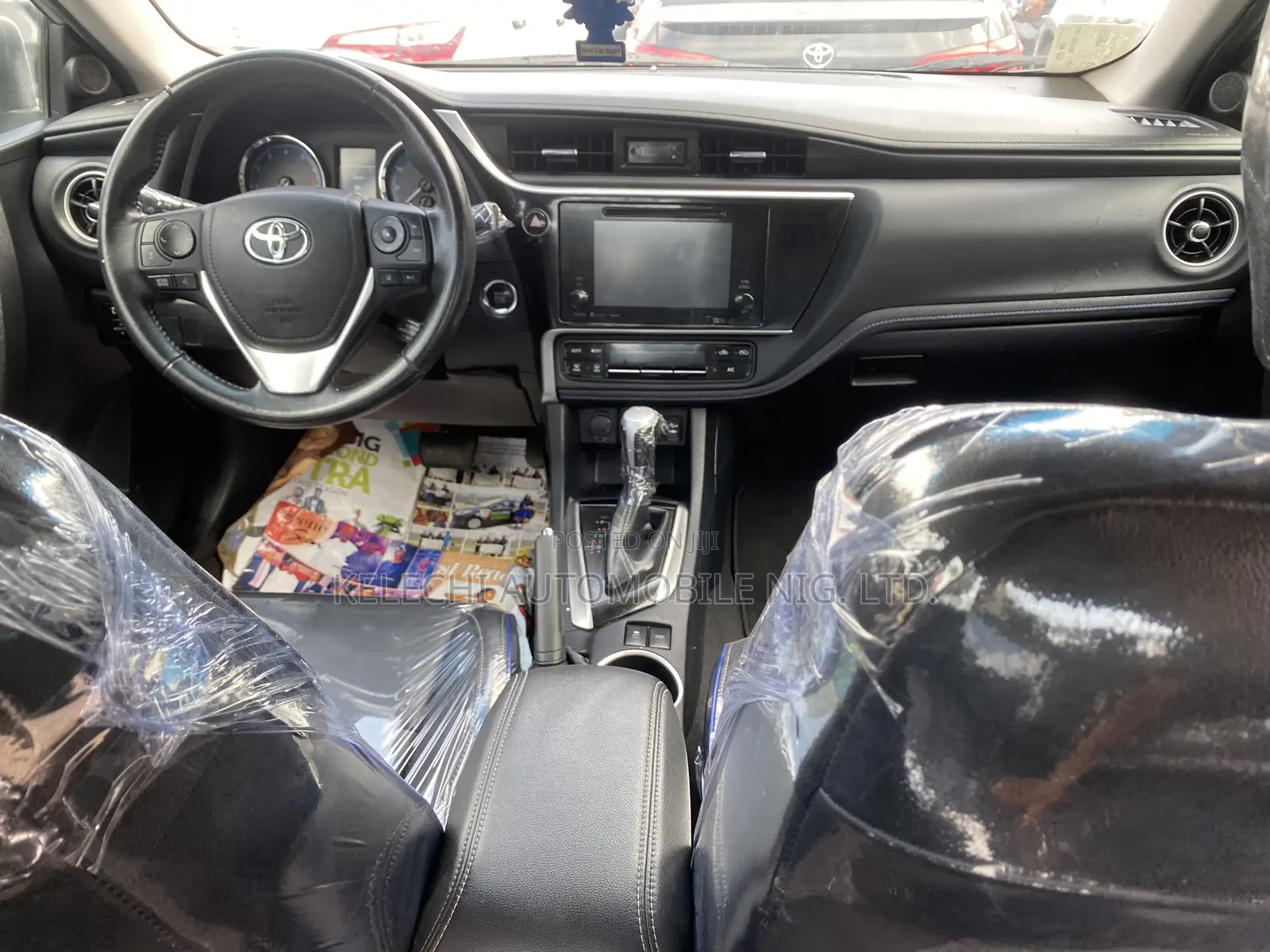 Toyota Corolla XSE (1.8L 4cyl 2A) 2018 Silver