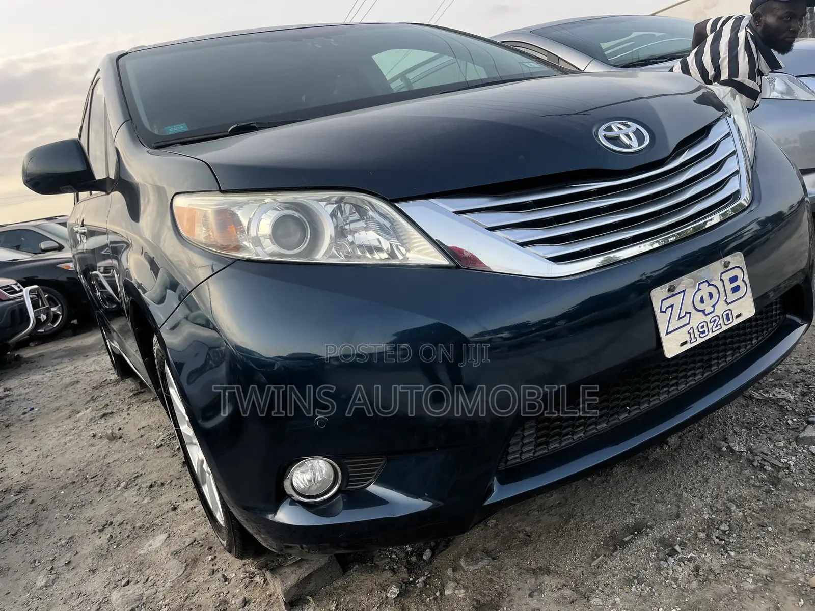 Toyota Sienna Limited 7 Passenger 2011 Blue