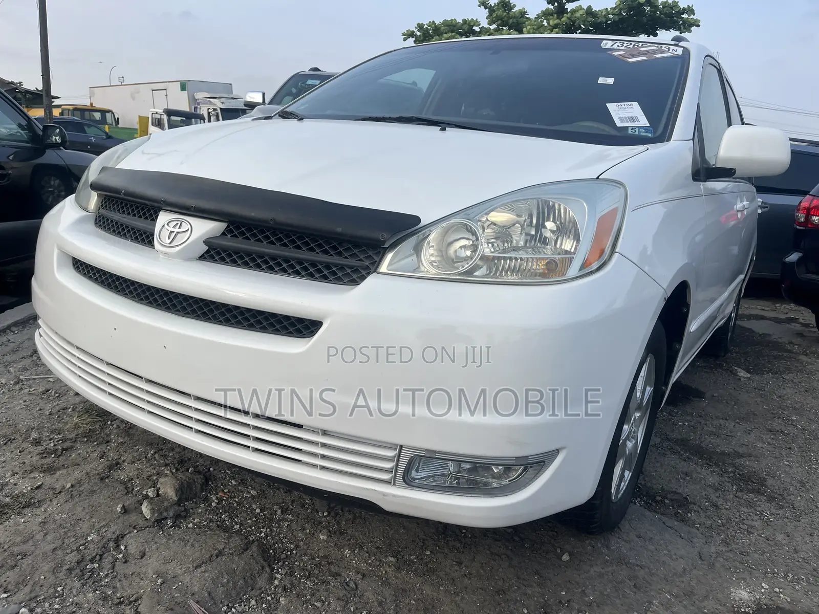 Toyota Sienna LE AWD 2005 White
