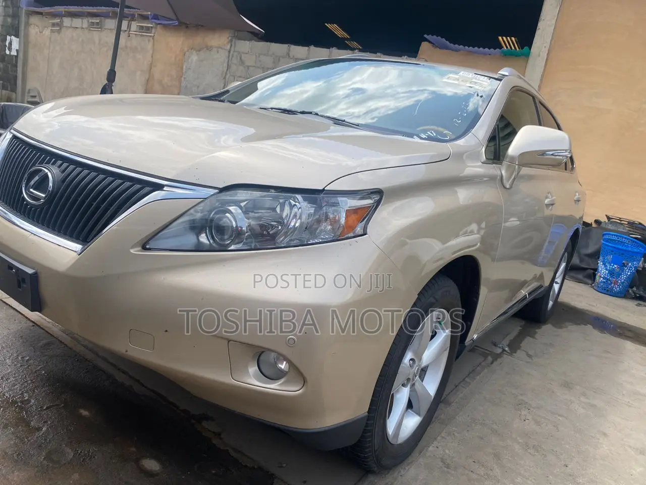 Lexus RX 350 2011 Gold