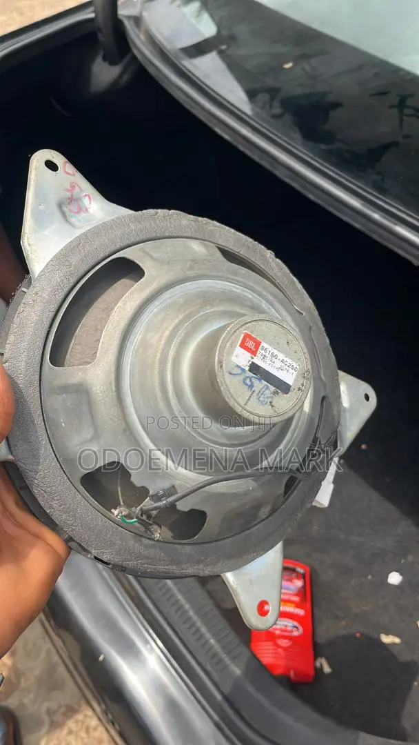 Toyota Avalon Follow Come Woofer Direct Available Now