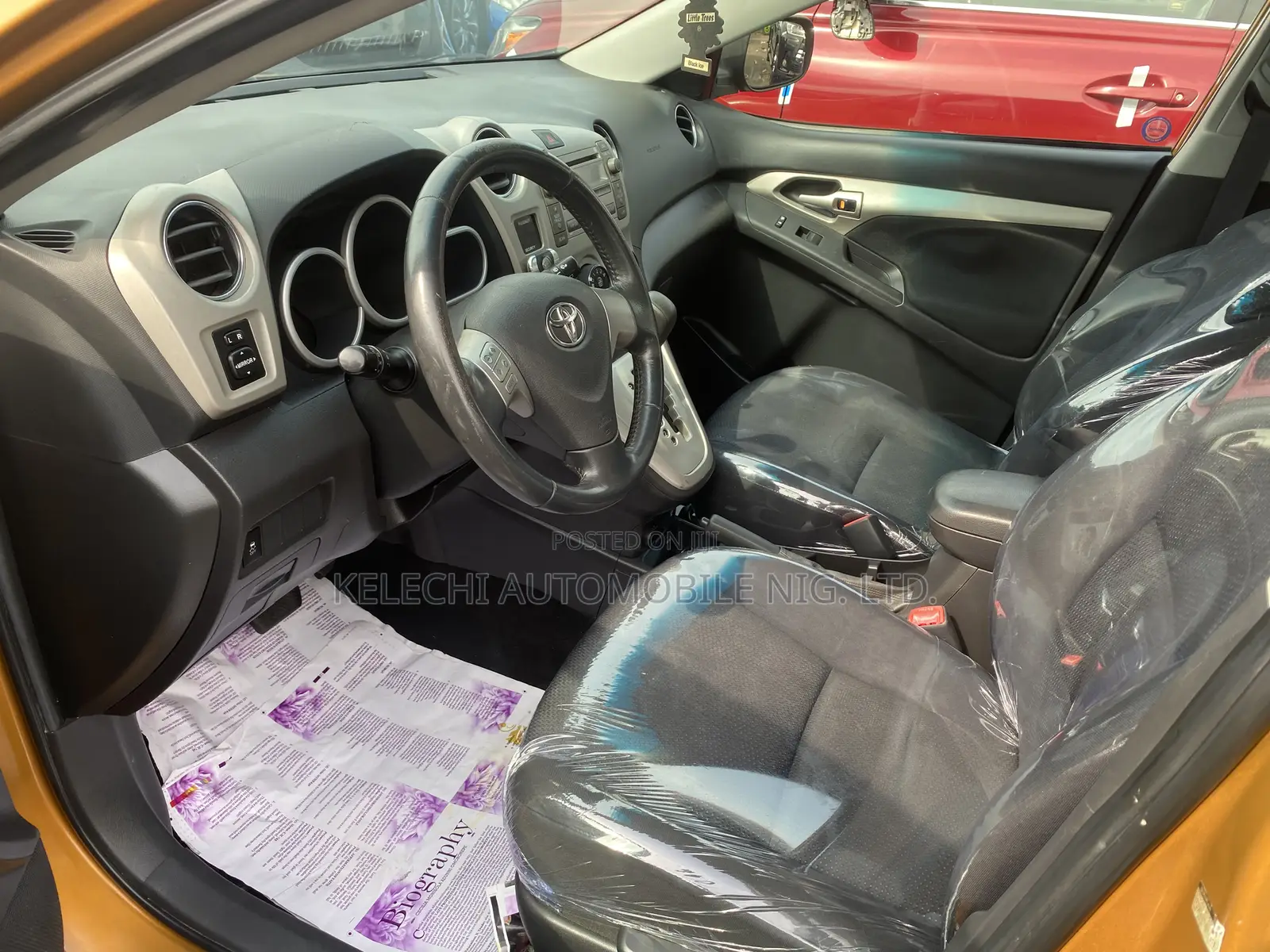 Toyota Matrix 2010 Gold
