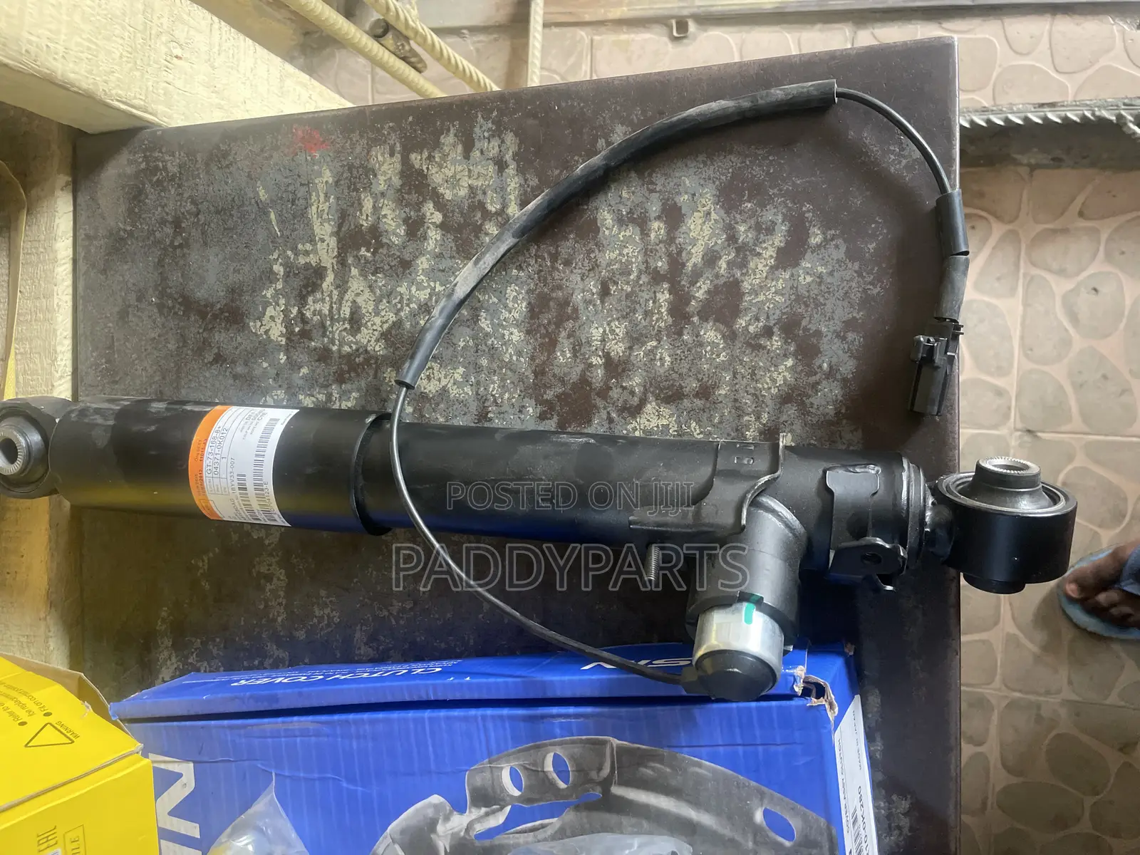 Lexus NX200T Rear Shock Absorber