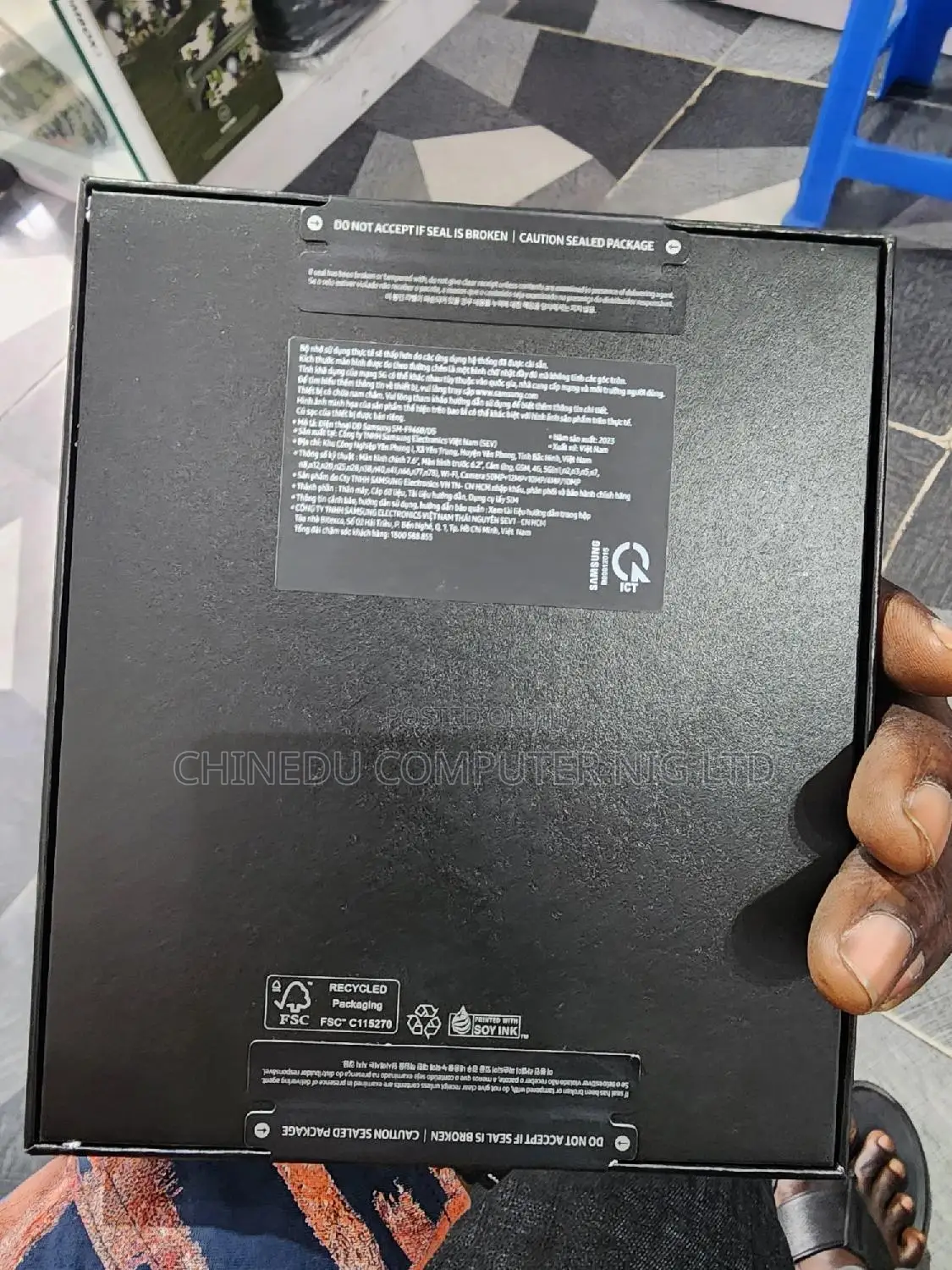New Samsung Galaxy Fold 5G 512 GB Blue